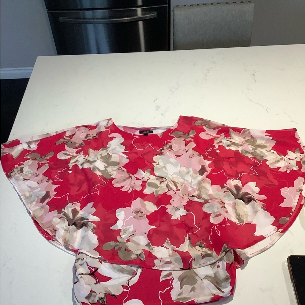 Alfani Pink, Cream, Taupe & Cream Cape Style Floral Blouse Size Medium (12-14) - Picture 9 of 10